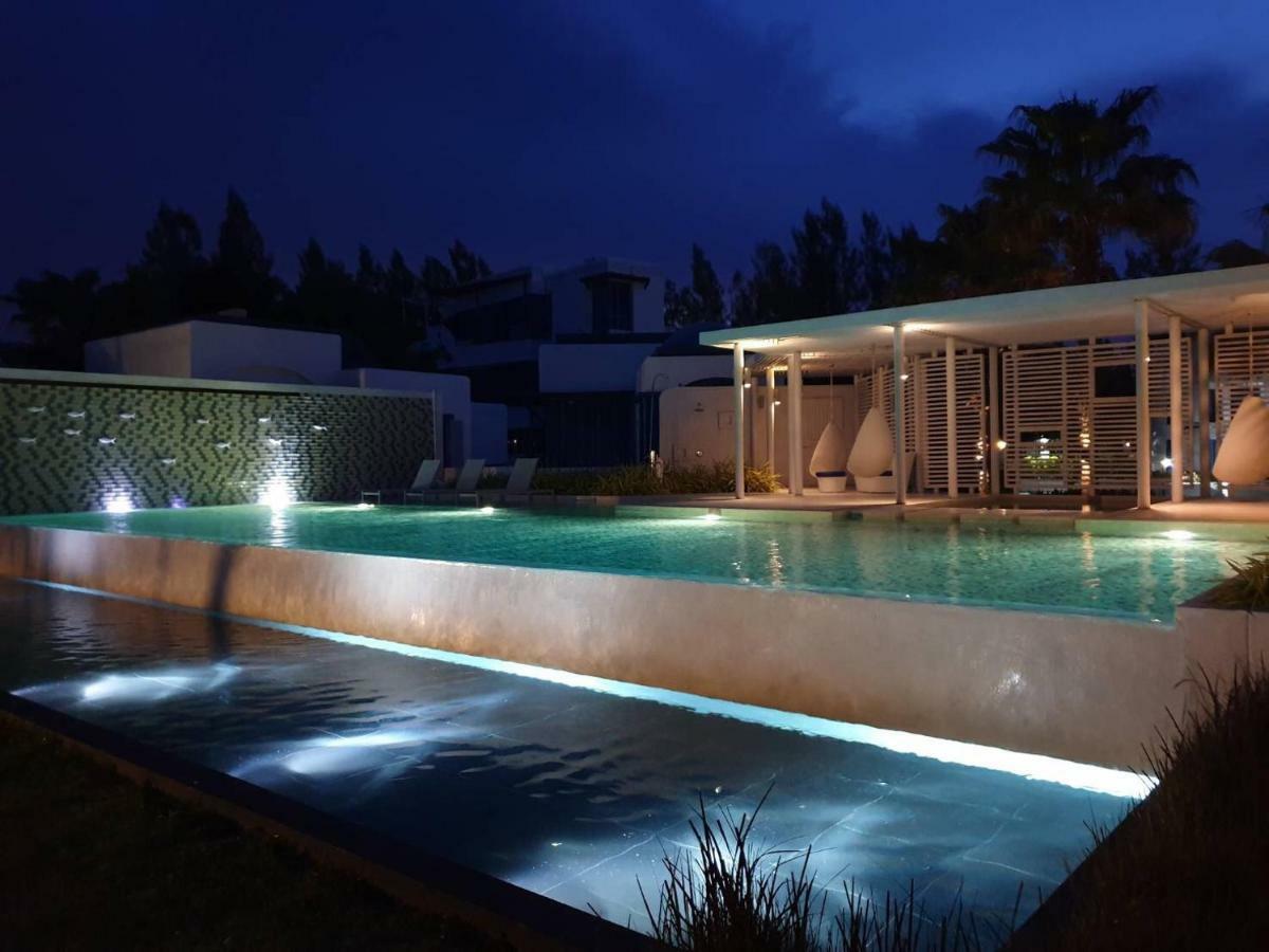 The Crest Santora Hua Hin Apartment Exterior photo